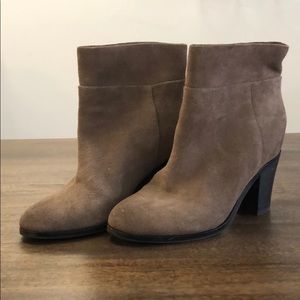 Kenneth Cole Tan Suede Booties size 6.5